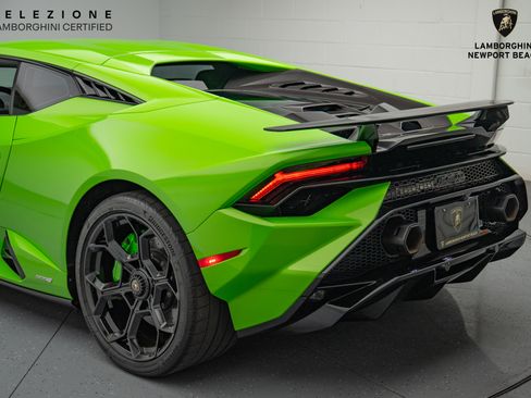 Used 2023 Lamborghini Huracan Tecnica image 14