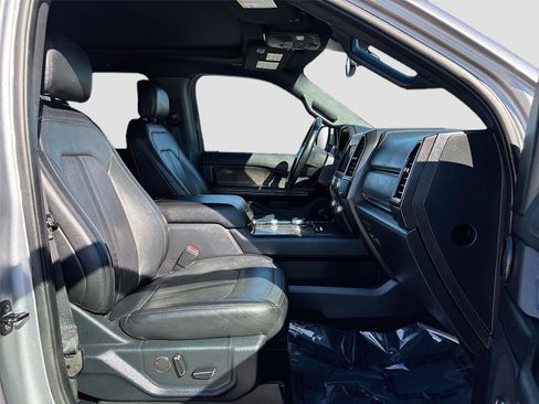 Used 2020 Ford Expedition Limited image 33