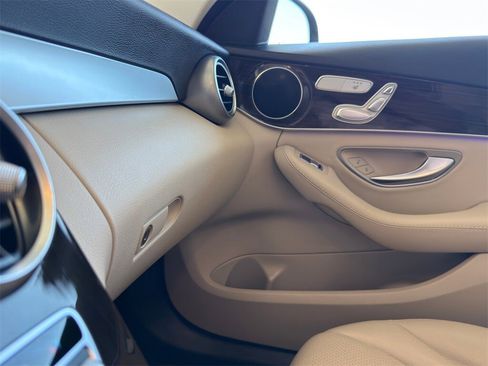 Used 2019 Mercedes-Benz C 300 Sedan image 28