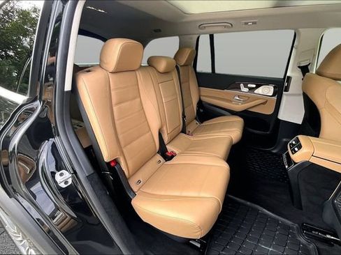 Certified 2024 Mercedes-Benz GLS 450 4MATIC image 28
