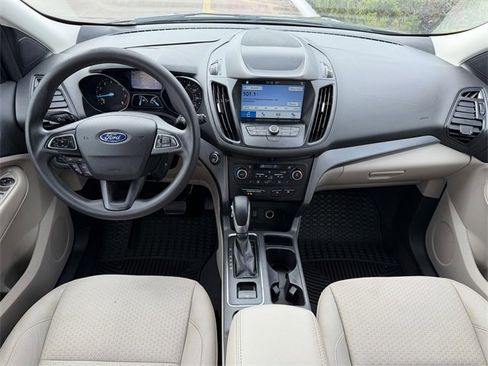 Used 2019 Ford Escape SE image 9