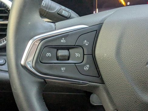 Used 2024 Chevrolet Trax ACTIV w/ Sunroof Package image 4