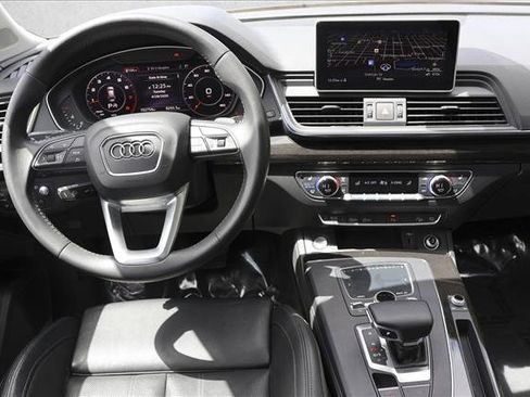 Used 2018 Audi Q5 Prestige w/ Prestige Package AWD/4WD image 25