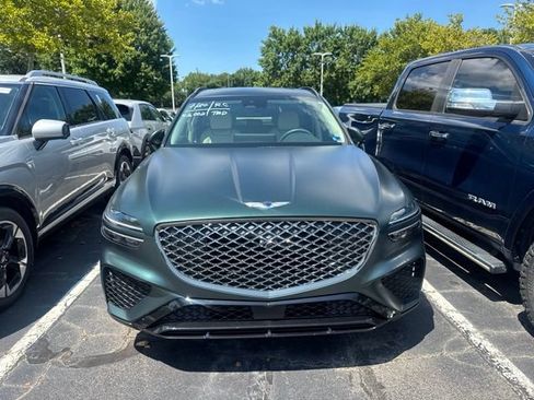 Used 2024 Genesis GV70 3.5T Sport w/ Sport Advanced Package AWD/4WD image 3