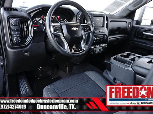 Used 2022 Chevrolet Silverado 2500 Custom w/ Custom Convenience Package image 10