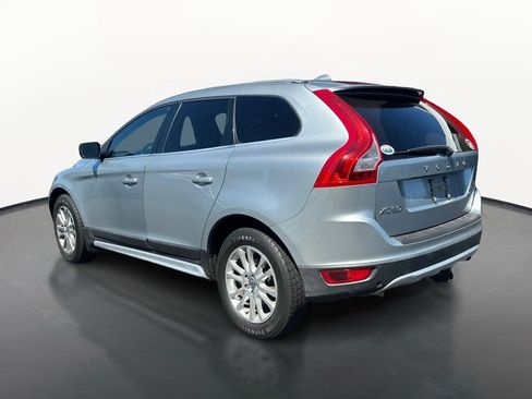 Used 2010 Volvo XC60 T6 R-Design AWD/4WD image 5