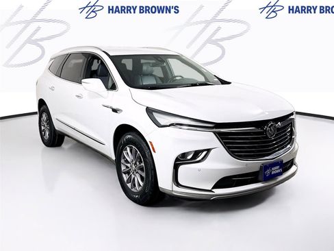 Used 2023 Buick Enclave Essence AWD/4WD image 26