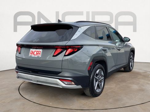 Used 2025 Hyundai Tucson SEL image 12