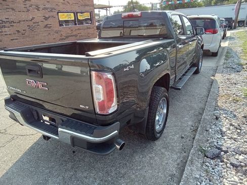 Used 2017 GMC Canyon SLT AWD/4WD image 9
