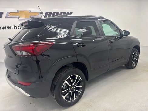 Used 2025 Chevrolet TrailBlazer LT AWD/4WD image 5