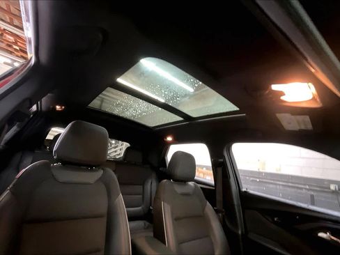 Used 2022 Chevrolet TrailBlazer RS w/ Sun and Liftgate Package image 24