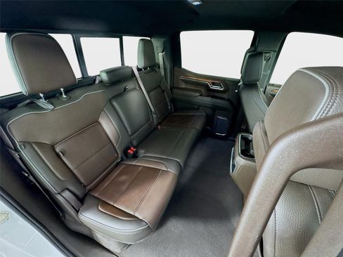 Used 2022 GMC Sierra 1500 Denali w/ Technology Package AWD/4WD image 26