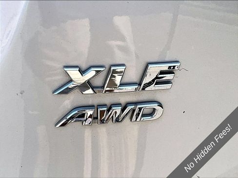Used 2014 Toyota RAV4 XLE AWD/4WD image 8