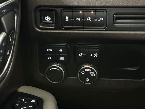 Used 2021 Chevrolet Tahoe LT image 31