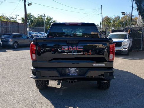 New 2026 GMC Sierra 1500 Elevation image 5