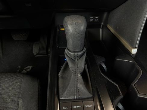 Used 2025 Toyota Camry LE FWD image 22