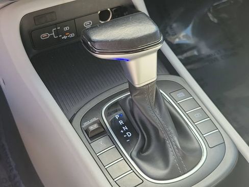 Used 2024 Hyundai Kona SEL AWD/4WD image 32