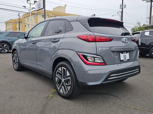 Used 2023 Hyundai Kona SE FWD image 5