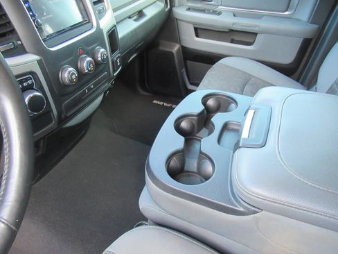 Used 2016 RAM 1500 Big Horn RWD image 18