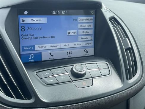 Used 2017 Ford Escape SE w/ Equipment Group 201A FWD image 17