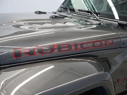 Used 2023 Jeep Gladiator Rubicon w/ Cold Weather Group AWD/4WD image 11