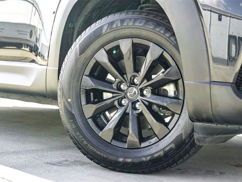 Used 2024 MAZDA CX-50 AWD 2.5 S w/ Premium Package image 2