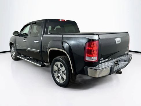 Used 2011 GMC Sierra 1500 SLE w/ Regional Value Package RWD image 4
