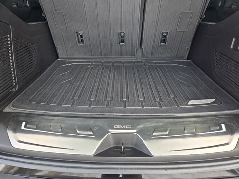 Used 2023 GMC Yukon XL Denali Ultimate image 35