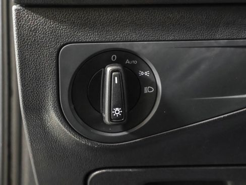 Used 2023 Volkswagen Tiguan S image 25