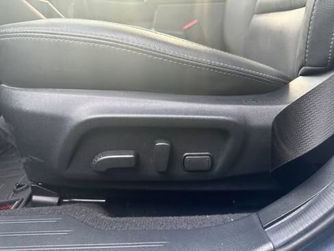 Used 2016 Subaru Outback 3.6R Limited AWD/4WD image 10