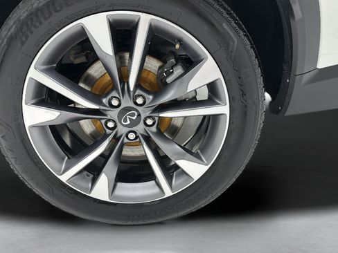 Used 2024 INFINITI QX60 Luxe AWD/4WD image 9