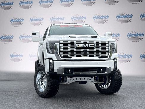 Used 2024 GMC Sierra 2500 Denali w/ Denali Reserve Package AWD/4WD image 2