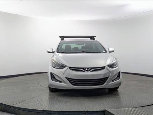 Used 2015 Hyundai Elantra SE FWD image 12