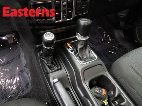 Used 2023 Jeep Wrangler Unlimited w/ Cold Weather Group AWD/4WD image 13