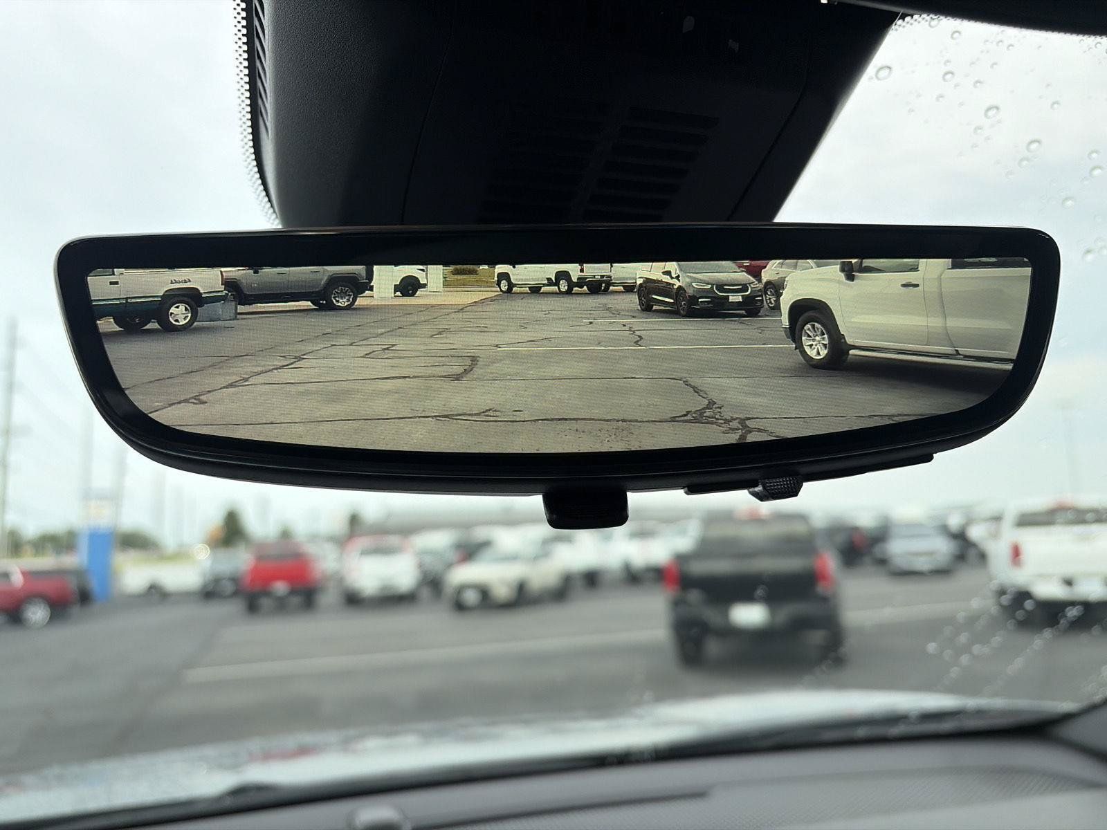 Used 2025 Chevrolet Equinox LT w/ Convenience Package II FWD image 27