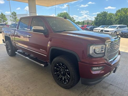 Used 2016 GMC Sierra 1500 Denali w/ Enhanced Driver Alert Package AWD/4WD image 7