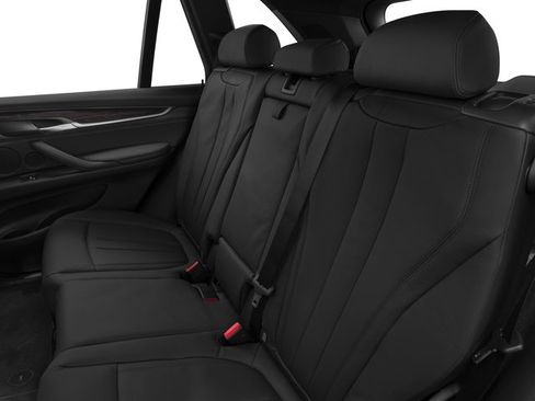 Used 2016 BMW X5 xDrive35d image 14