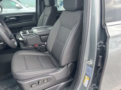 New 2026 Chevrolet Suburban LS image 20