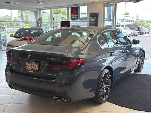 Used 2023 BMW 530e w/ Premium Package image 5