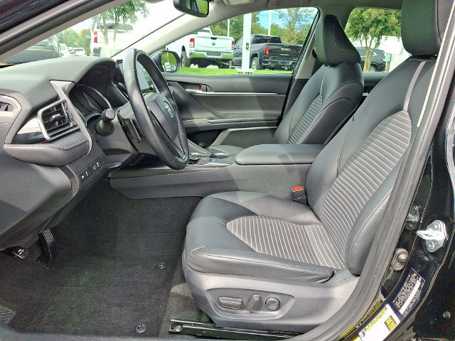 Used 2024 Toyota Camry SE w/ Convenience Package FWD image 13