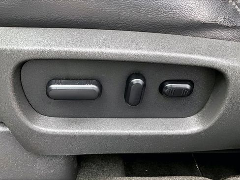 Used 2011 Ford Explorer XLT w/ 202A Rapid Spec Order Code FWD image 35