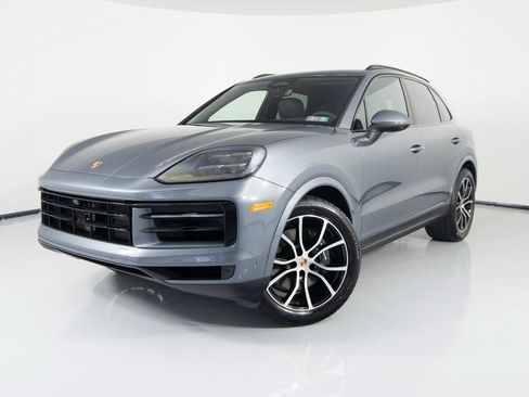 New 2026 Porsche Cayenne image 1