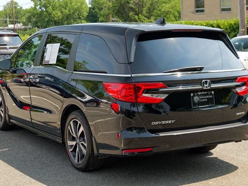 Used 2023 Honda Odyssey Touring image 5