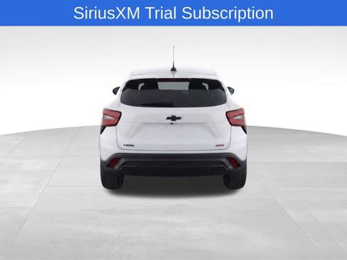 Used 2025 Chevrolet Trax RS FWD image 7