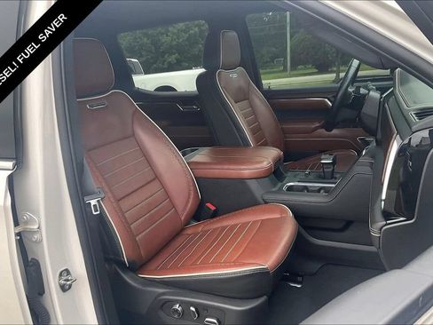 Used 2024 GMC Sierra 1500 Denali Ultimate AWD/4WD image 6