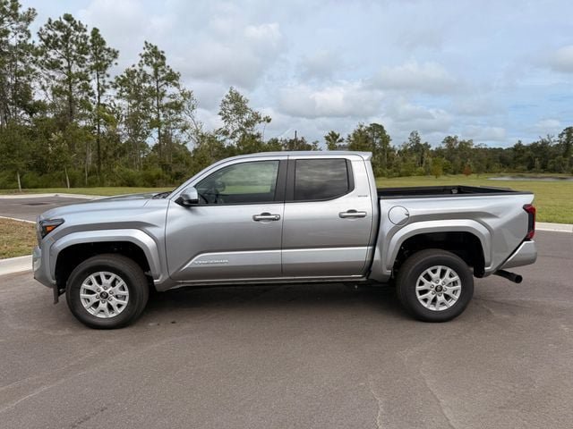 Used 2026 Toyota Tacoma SR5 AWD/4WD image 15