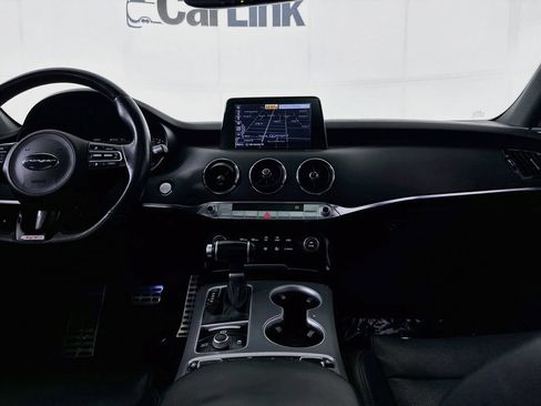 Used 2020 Kia Stinger GT1 RWD image 29