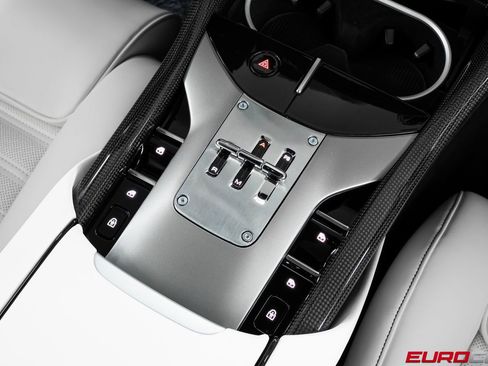 Used 2025 Ferrari Purosangue AWD/4WD image 50