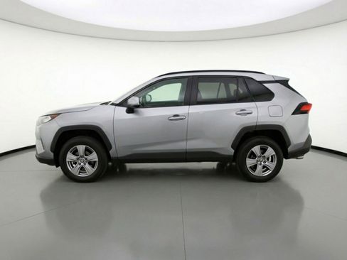Used 2025 Toyota RAV4 XLE w/ Weather Package FWD image 5