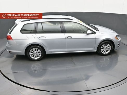 Used 2016 Volkswagen Golf S FWD image 28